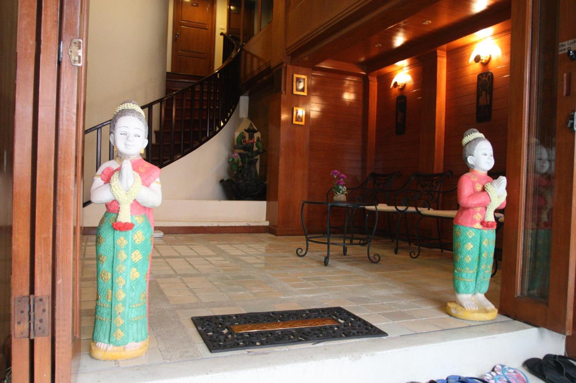 Your Place Inn Karon Luaran gambar