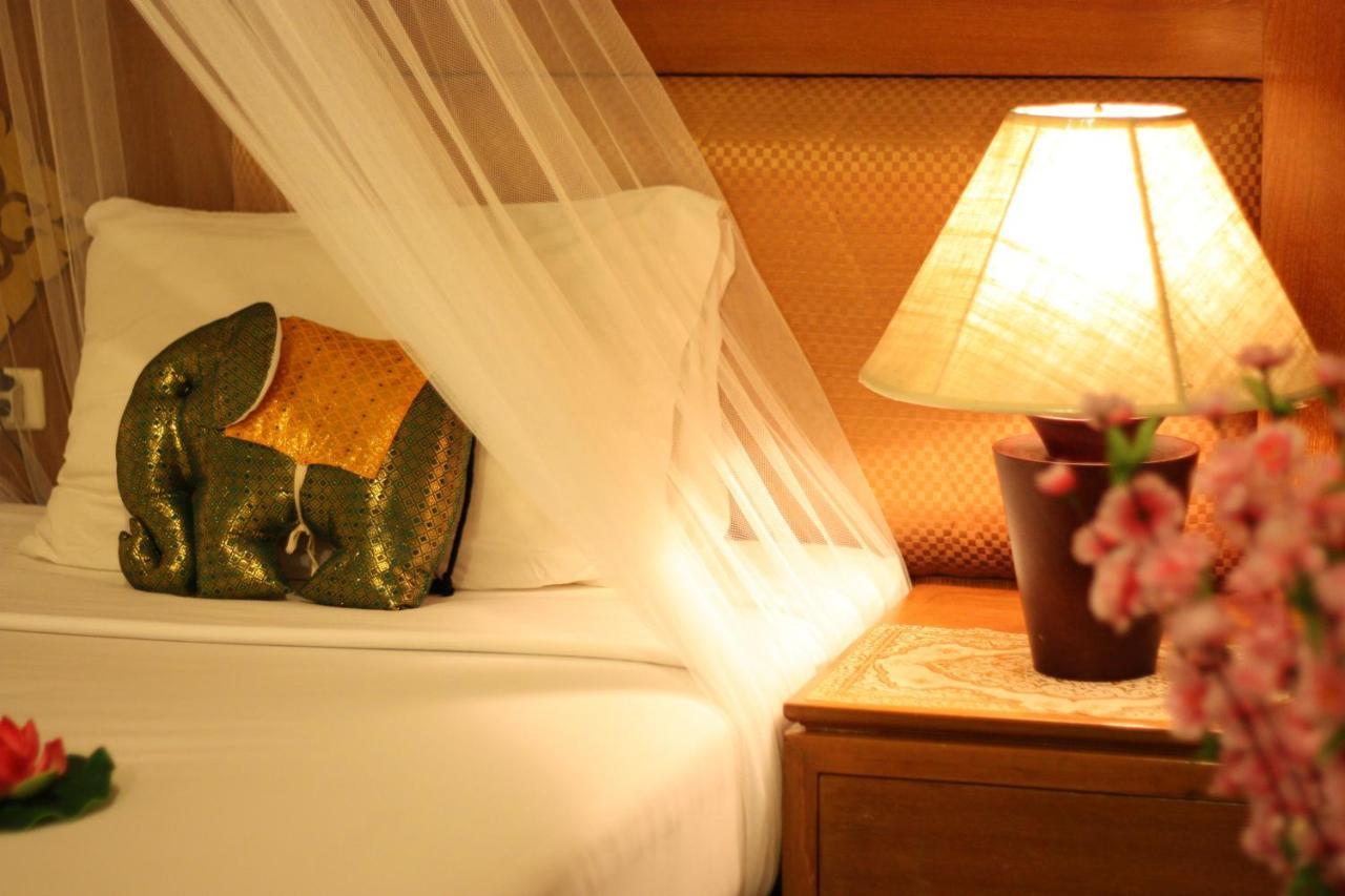 Your Place Inn Karon Luaran gambar